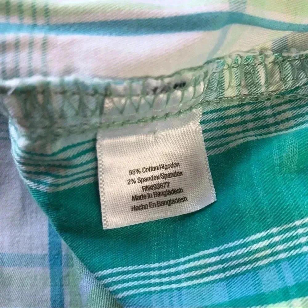 St. John's Bay Plaid Shorts Women 10P Green Teal Petite Stretch Casual Summer - Picture 9 of 13